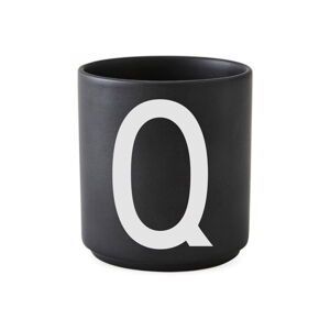 Černý porcelánový šálek Design Letters Alphabet Q, 250 ml