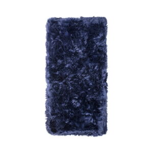 Tmavě modrý koberec z ovčí kožešiny Royal Dream Zealand Natur, 70 x 140 cm