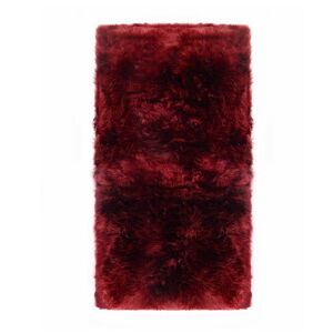 Červený koberec z ovčí kožešiny Royal Dream Zealand Natur, 70 x 140 cm